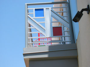 Custom Metal Art Deco Balcony Finish